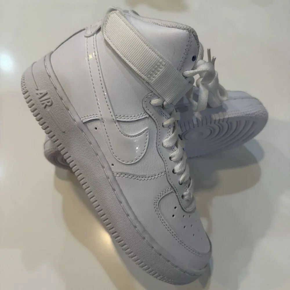Nike Air Force 1 High (Gs) Triple White White-White-White Sz 7Y [653998-100]